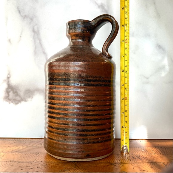 Antique/Vintage Brown Salt Glaze Ceramic Stoneware Whisky Jug w/ Finger Handle - Picture 8 of 9